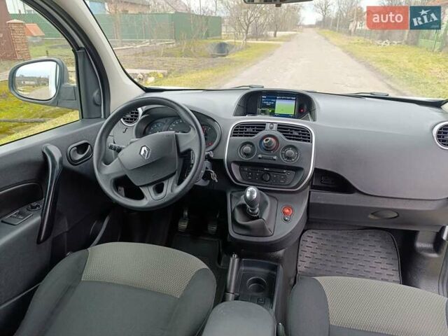 Белый Рено Кенгу, объемом двигателя 1.46 л и пробегом 196 тыс. км за 13500 $, фото 10 на Automoto.ua
