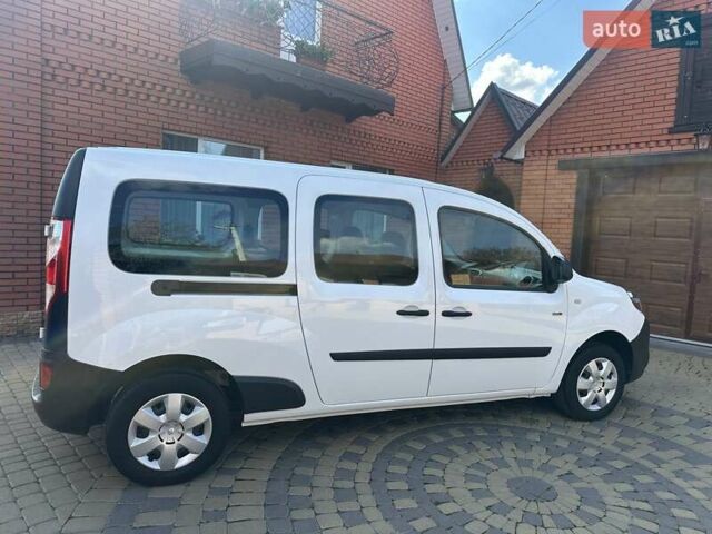 Білий Рено Кєнгу, об'ємом двигуна 0 л та пробігом 25 тис. км за 14700 $, фото 9 на Automoto.ua