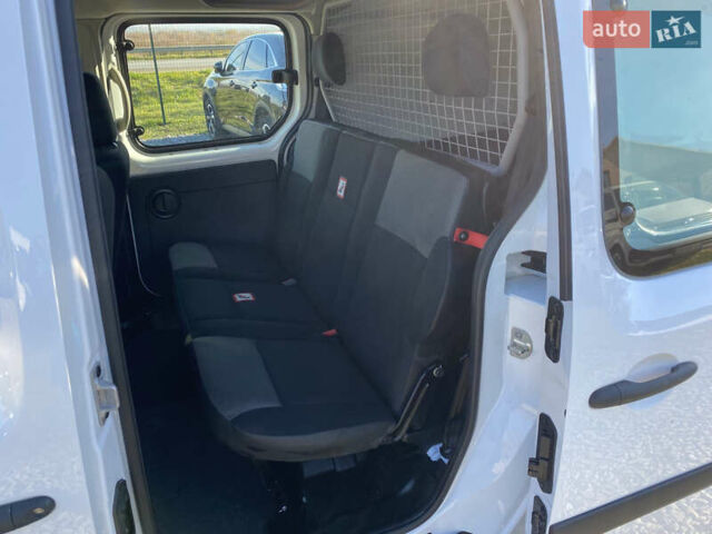 Білий Рено Кєнгу, об'ємом двигуна 1.5 л та пробігом 142 тис. км за 14999 $, фото 22 на Automoto.ua