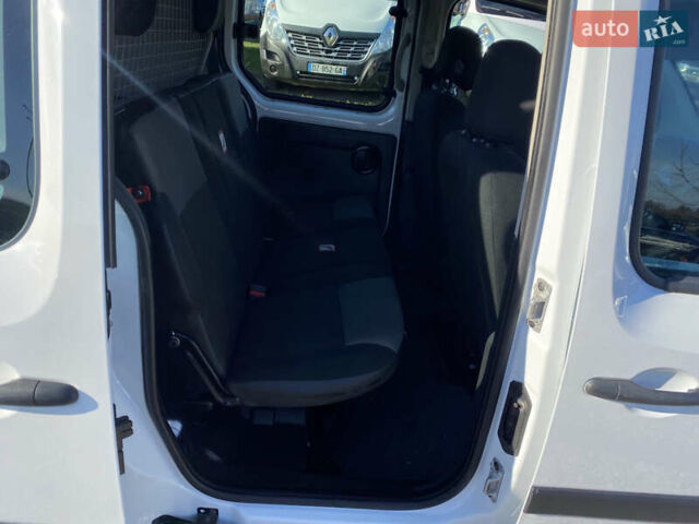 Білий Рено Кєнгу, об'ємом двигуна 1.5 л та пробігом 142 тис. км за 14999 $, фото 29 на Automoto.ua