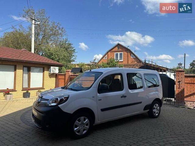 Білий Рено Кєнгу, об'ємом двигуна 0 л та пробігом 25 тис. км за 14700 $, фото 5 на Automoto.ua
