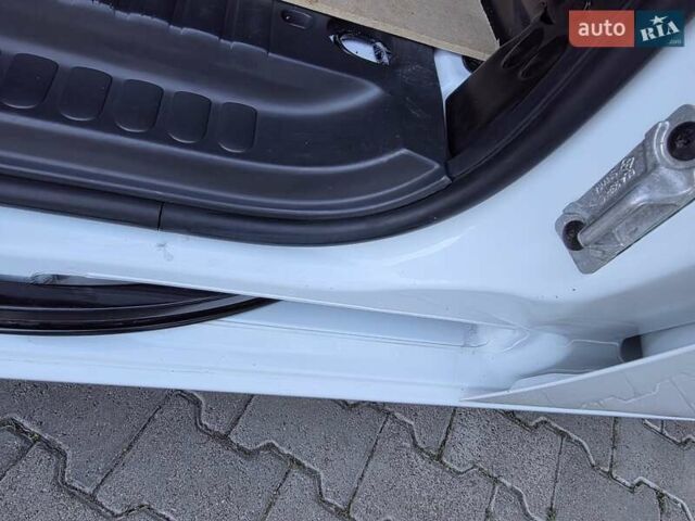 Рено Кенгу 2021 в Одессе на Automoto.ua Белый Рено Кенгу, объемом двигателя 0 л и пробегом 53 тыс. км за 11600 $, фото 27 на Automoto.ua