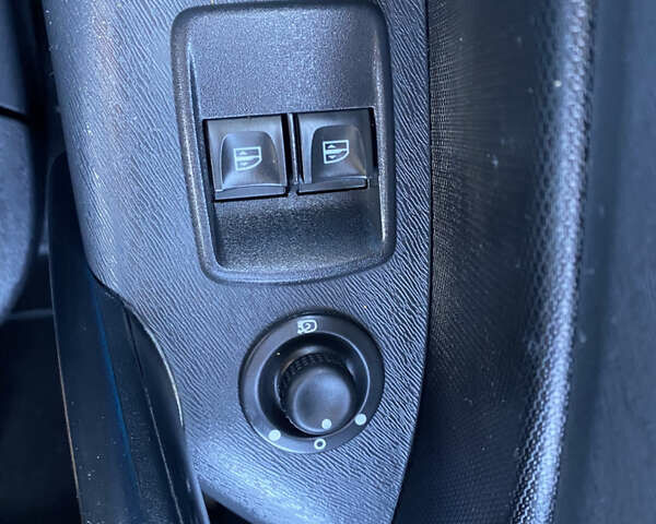 Білий Рено Кєнгу, об'ємом двигуна 1.5 л та пробігом 142 тис. км за 14999 $, фото 46 на Automoto.ua