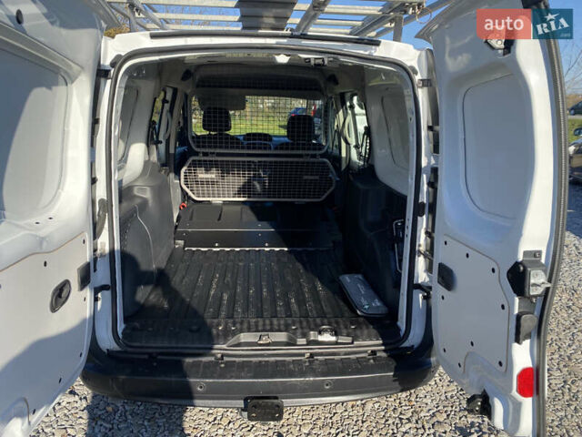 Білий Рено Кєнгу, об'ємом двигуна 1.5 л та пробігом 142 тис. км за 14999 $, фото 30 на Automoto.ua