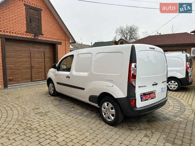 Белый Рено Кенгу, объемом двигателя 0 л и пробегом 54 тыс. км за 12500 $, фото 4 на Automoto.ua