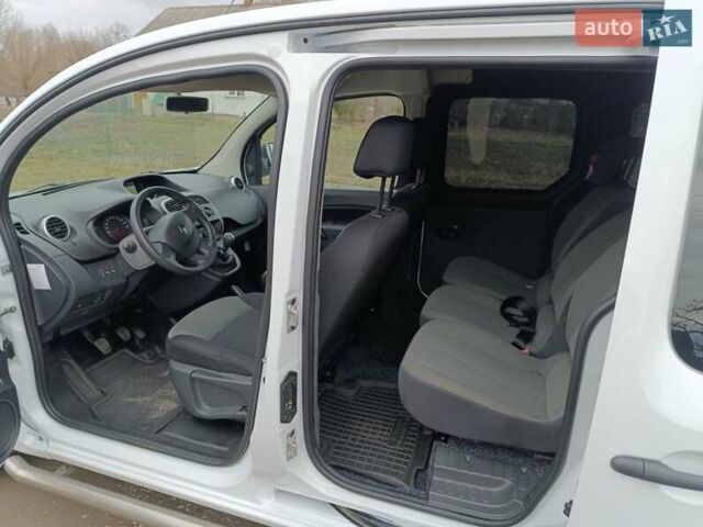 Белый Рено Кенгу, объемом двигателя 1.46 л и пробегом 196 тыс. км за 13500 $, фото 12 на Automoto.ua