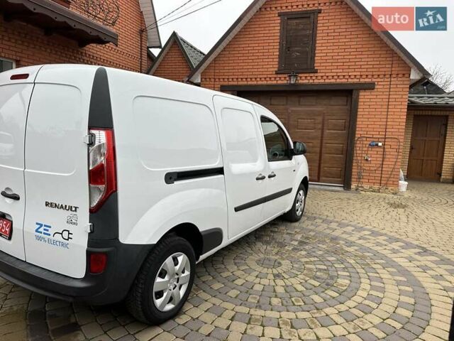 Белый Рено Кенгу, объемом двигателя 0 л и пробегом 54 тыс. км за 12500 $, фото 10 на Automoto.ua