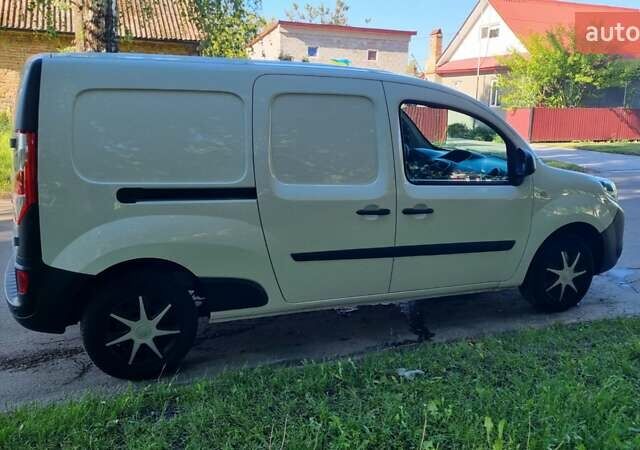 Белый Рено Кенгу, объемом двигателя 1.5 л и пробегом 191 тыс. км за 12700 $, фото 8 на Automoto.ua