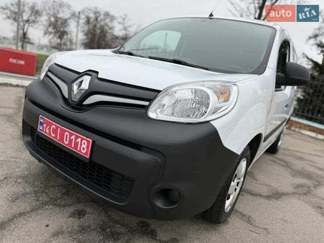 Белый Рено Кенгу, объемом двигателя 1.5 л и пробегом 118 тыс. км за 12599 $, фото 35 на Automoto.ua