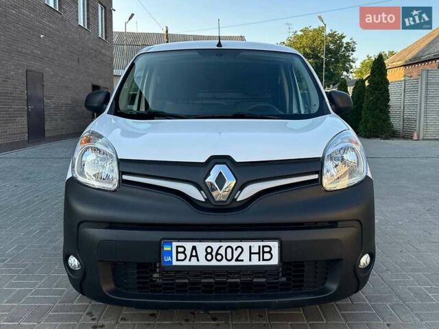 Белый Рено Кенгу, объемом двигателя 1.5 л и пробегом 14 тыс. км за 13800 $, фото 7 на Automoto.ua