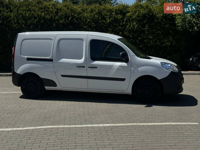Белый Рено Кенгу, объемом двигателя 1.5 л и пробегом 188 тыс. км за 13999 $, фото 7 на Automoto.ua