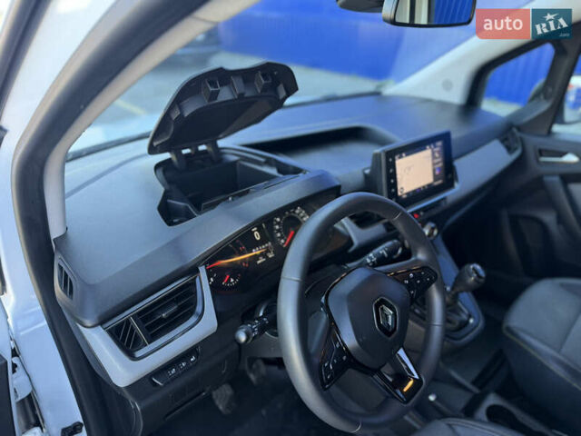 Білий Рено Кєнгу, об'ємом двигуна 1.46 л та пробігом 208 тис. км за 15700 $, фото 26 на Automoto.ua