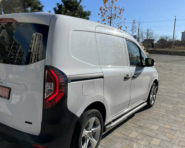 Білий Рено Кєнгу, об'ємом двигуна 0 л та пробігом 30 тис. км за 16500 $, фото 5 на Automoto.ua