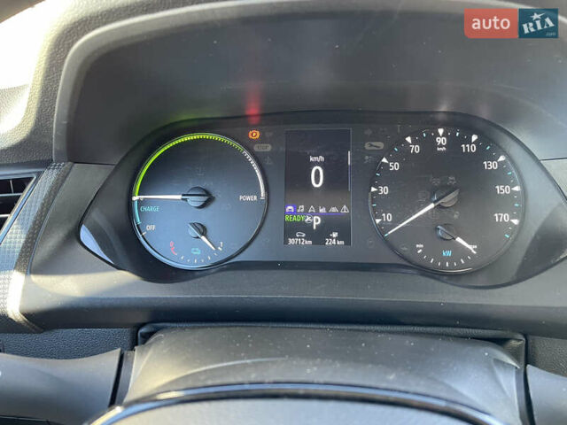 Білий Рено Кєнгу, об'ємом двигуна 0 л та пробігом 30 тис. км за 16500 $, фото 16 на Automoto.ua