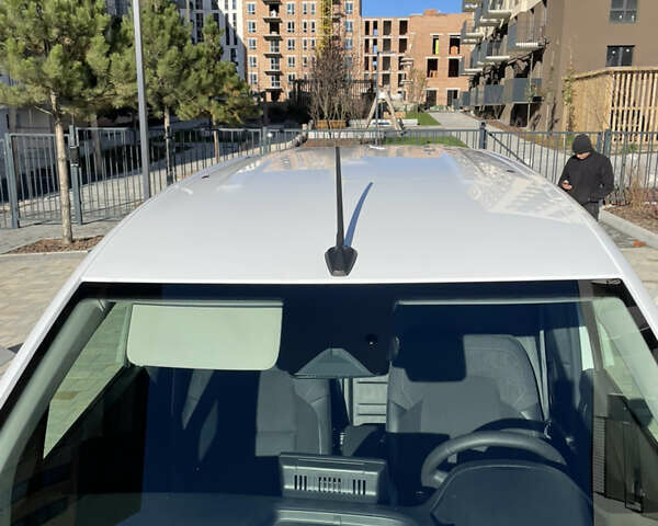 Білий Рено Кєнгу, об'ємом двигуна 0 л та пробігом 30 тис. км за 16500 $, фото 9 на Automoto.ua