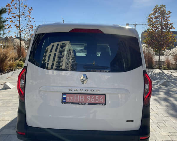 Білий Рено Кєнгу, об'ємом двигуна 0 л та пробігом 30 тис. км за 16500 $, фото 6 на Automoto.ua