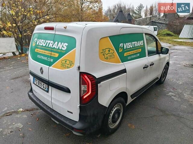 Белый Рено Кенгу, объемом двигателя 0 л и пробегом 12 тыс. км за 19700 $, фото 8 на Automoto.ua