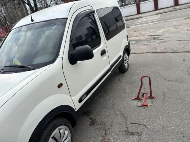 Белый Рено Кенгу, объемом двигателя 1.9 л и пробегом 320 тыс. км за 2250 $, фото 2 на Automoto.ua