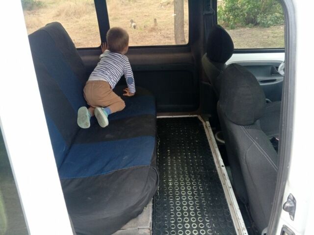 Белый Рено Кенгу, объемом двигателя 1.9 л и пробегом 3 тыс. км за 2850 $, фото 9 на Automoto.ua