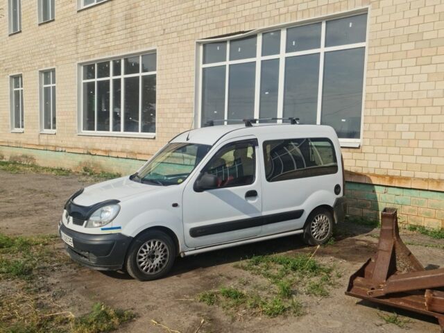 Белый Рено Кенгу, объемом двигателя 1.9 л и пробегом 260 тыс. км за 4200 $, фото 4 на Automoto.ua