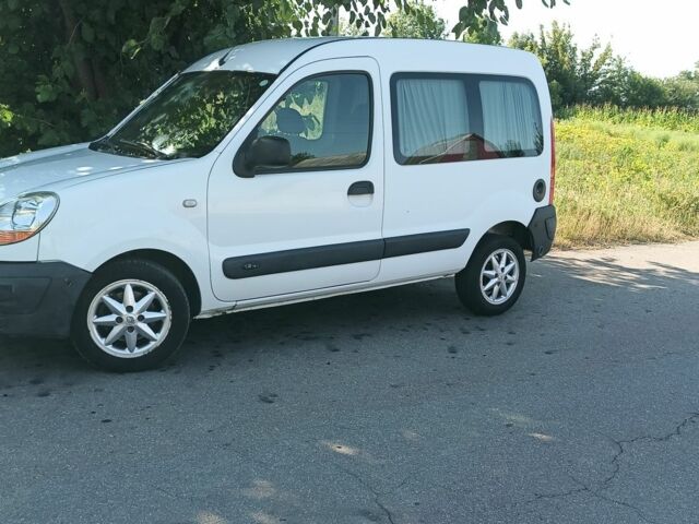 Белый Рено Кенгу, объемом двигателя 1.1 л и пробегом 210 тыс. км за 3800 $, фото 10 на Automoto.ua