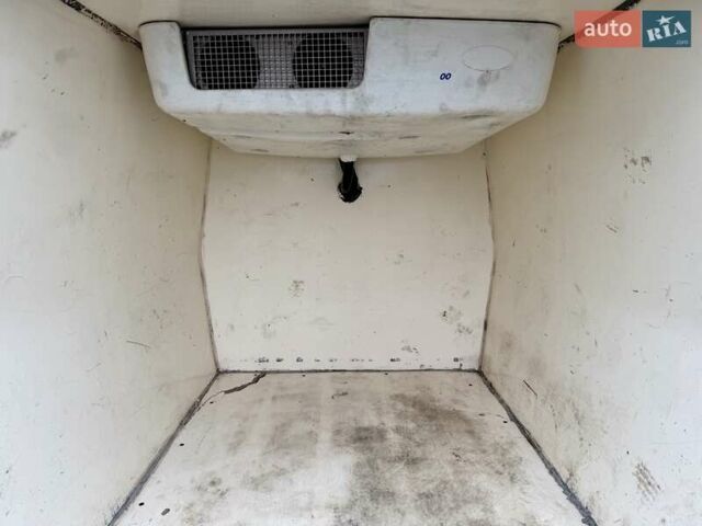 Белый Рено Кенгу, объемом двигателя 1.4 л и пробегом 220 тыс. км за 3800 $, фото 16 на Automoto.ua