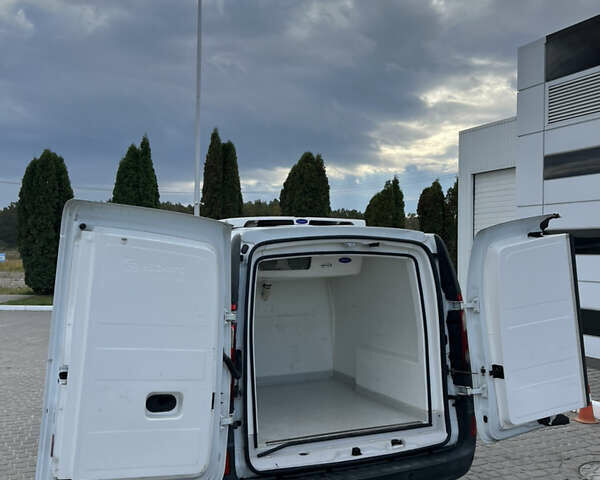 Белый Рено Кенгу, объемом двигателя 1.46 л и пробегом 263 тыс. км за 6000 $, фото 7 на Automoto.ua