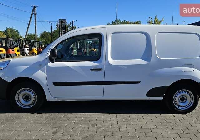 Белый Рено Кенгу, объемом двигателя 1.5 л и пробегом 211 тыс. км за 14700 $, фото 3 на Automoto.ua