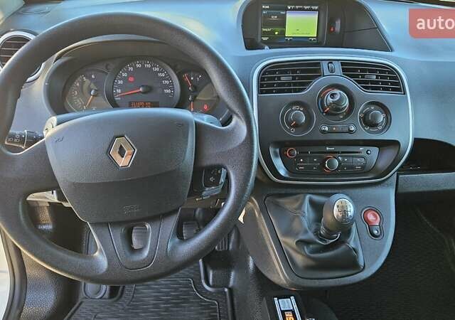 Белый Рено Кенгу, объемом двигателя 1.5 л и пробегом 211 тыс. км за 14700 $, фото 16 на Automoto.ua