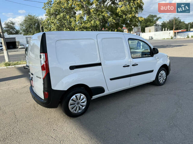 Белый Рено Кенгу, объемом двигателя 1.5 л и пробегом 134 тыс. км за 13999 $, фото 16 на Automoto.ua