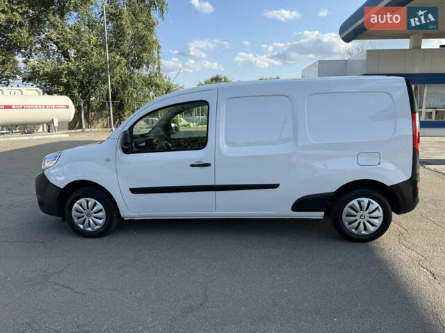 Белый Рено Кенгу, объемом двигателя 1.5 л и пробегом 134 тыс. км за 13999 $, фото 26 на Automoto.ua