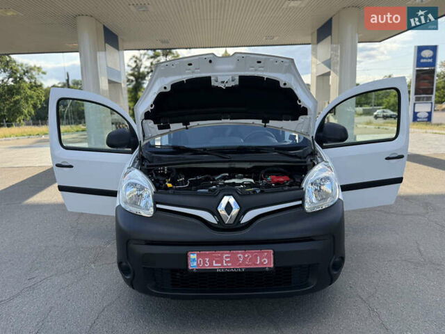 Белый Рено Кенгу, объемом двигателя 1.5 л и пробегом 134 тыс. км за 13999 $, фото 97 на Automoto.ua