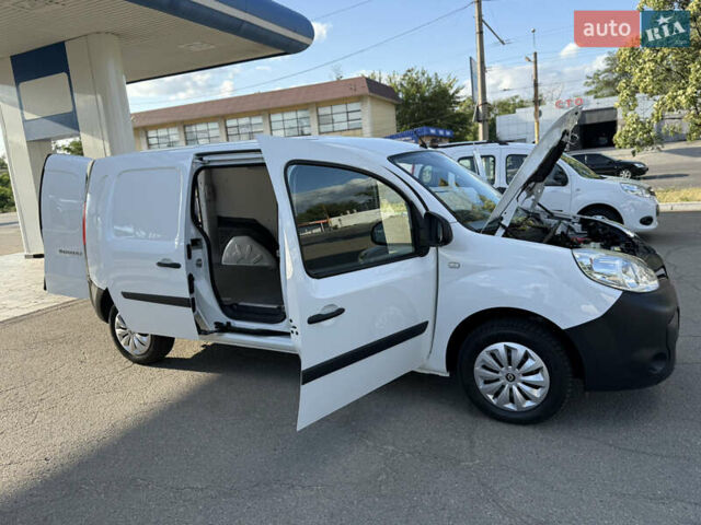 Белый Рено Кенгу, объемом двигателя 1.5 л и пробегом 134 тыс. км за 13999 $, фото 100 на Automoto.ua