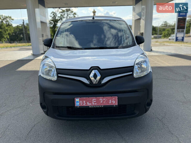 Белый Рено Кенгу, объемом двигателя 1.5 л и пробегом 134 тыс. км за 13999 $, фото 32 на Automoto.ua