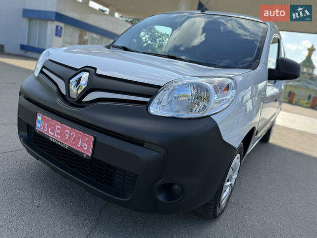 Белый Рено Кенгу, объемом двигателя 1.5 л и пробегом 134 тыс. км за 13999 $, фото 35 на Automoto.ua