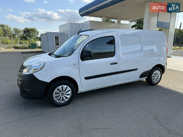 Белый Рено Кенгу, объемом двигателя 1.5 л и пробегом 134 тыс. км за 13999 $, фото 28 на Automoto.ua