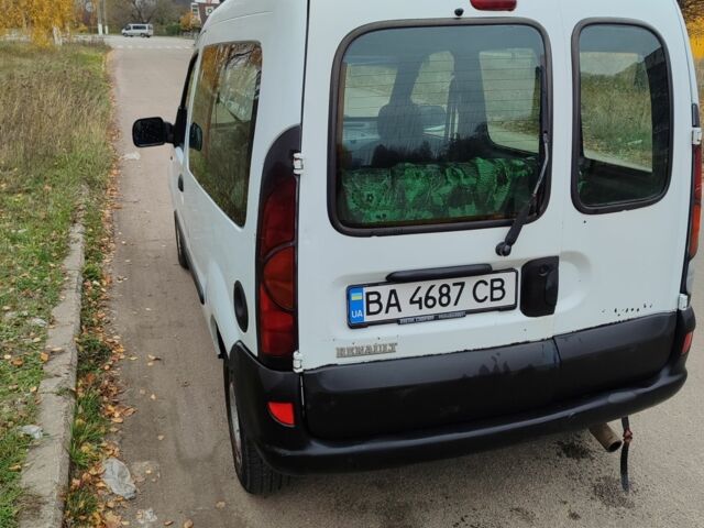 Белый Рено Кенгу, объемом двигателя 1.1 л и пробегом 303 тыс. км за 2500 $, фото 4 на Automoto.ua