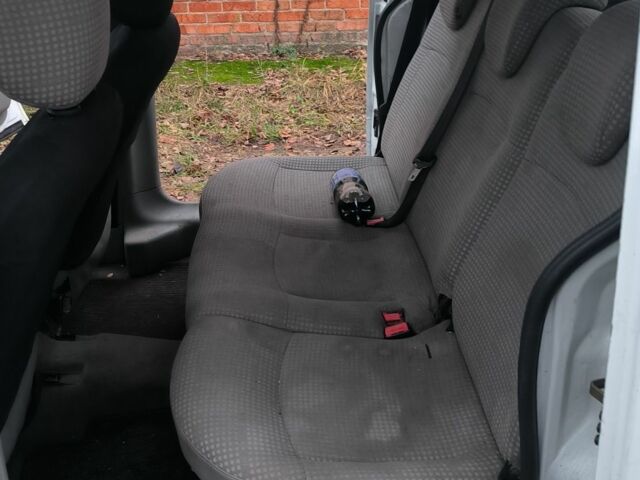 Білий Рено Кєнгу, об'ємом двигуна 0 л та пробігом 38 тис. км за 1800 $, фото 6 на Automoto.ua