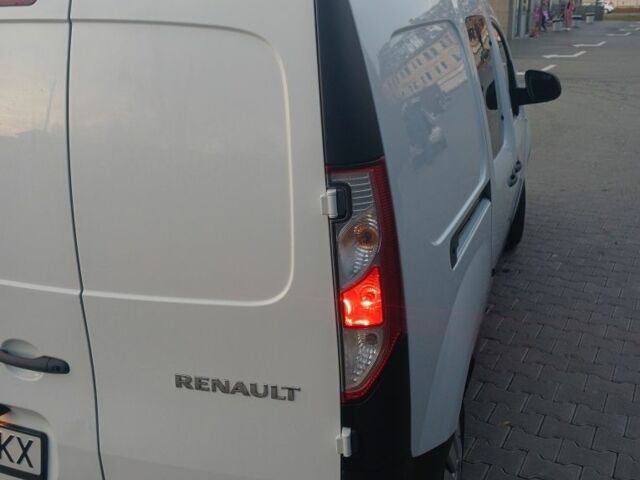 Белый Рено Кенгу, объемом двигателя 1.5 л и пробегом 244 тыс. км за 9999 $, фото 12 на Automoto.ua