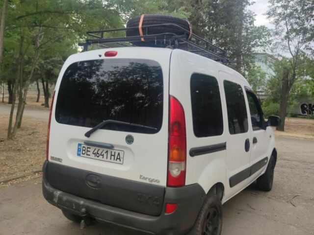 Білий Рено Кєнгу, об'ємом двигуна 1.6 л та пробігом 250 тис. км за 5299 $, фото 3 на Automoto.ua