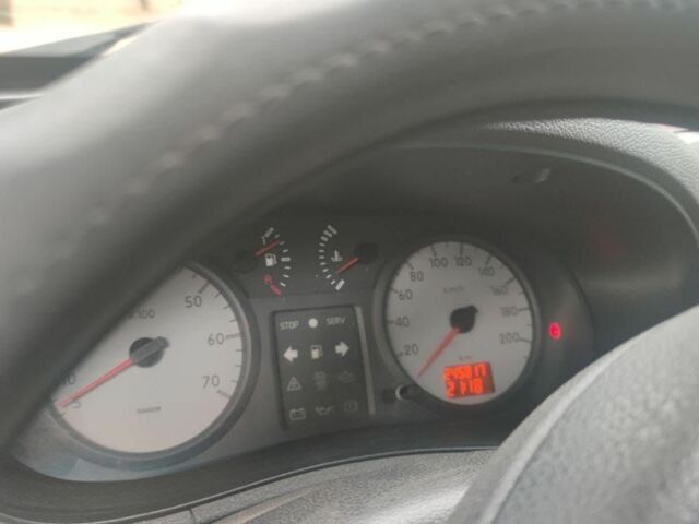 Білий Рено Кєнгу, об'ємом двигуна 1.6 л та пробігом 250 тис. км за 5299 $, фото 8 на Automoto.ua