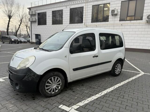 Білий Рено Кєнгу, об'ємом двигуна 1.5 л та пробігом 220 тис. км за 4900 $, фото 5 на Automoto.ua