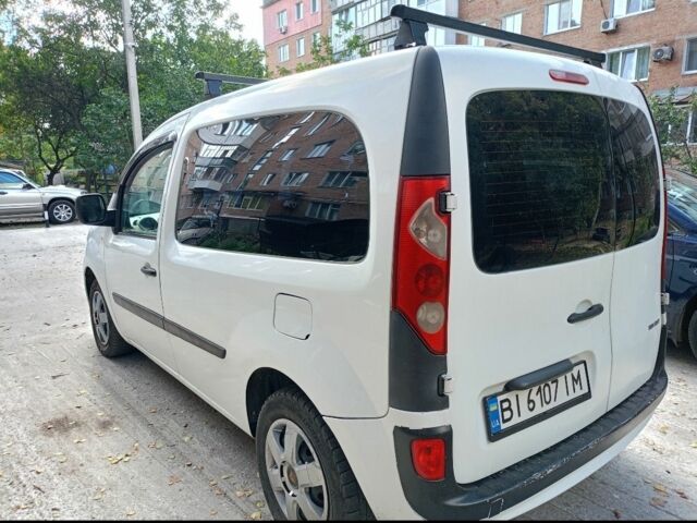 Белый Рено Кенгу, объемом двигателя 1.5 л и пробегом 320 тыс. км за 6550 $, фото 3 на Automoto.ua