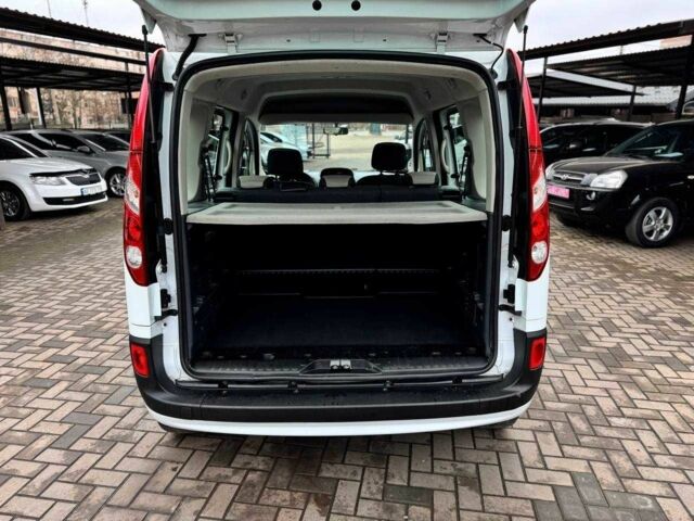 Белый Рено Кенгу, объемом двигателя 1.5 л и пробегом 239 тыс. км за 8500 $, фото 7 на Automoto.ua