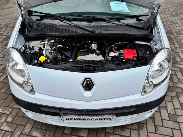Белый Рено Кенгу, объемом двигателя 1.5 л и пробегом 239 тыс. км за 8500 $, фото 2 на Automoto.ua