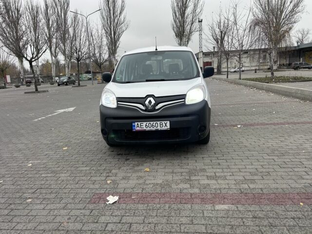 Белый Рено Кенгу, объемом двигателя 1.5 л и пробегом 312 тыс. км за 8600 $, фото 20 на Automoto.ua