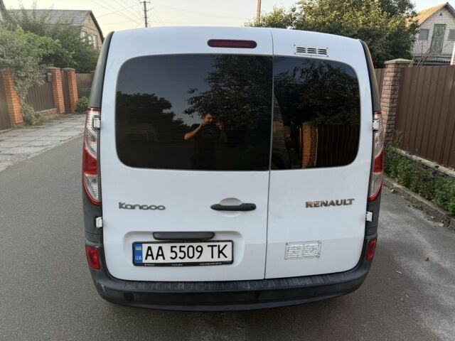 Белый Рено Кенгу, объемом двигателя 1.5 л и пробегом 356 тыс. км за 8500 $, фото 4 на Automoto.ua