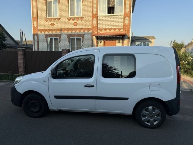 Белый Рено Кенгу, объемом двигателя 1.5 л и пробегом 356 тыс. км за 8500 $, фото 2 на Automoto.ua