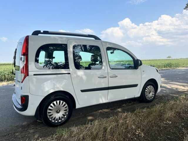 Белый Рено Кенгу, объемом двигателя 1.5 л и пробегом 240 тыс. км за 10500 $, фото 3 на Automoto.ua