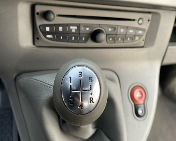 Бежевий Рено Кєнгу, об'ємом двигуна 1.5 л та пробігом 248 тис. км за 7700 $, фото 15 на Automoto.ua